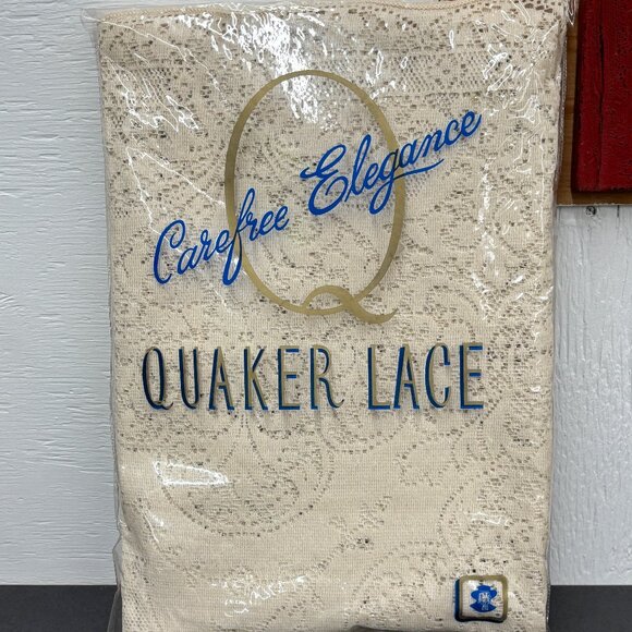 VTG Quaker Lace Embassy Tablecloth No Iron 54"x70" Ecru Soil Releasing NOS - Picture 1 of 7